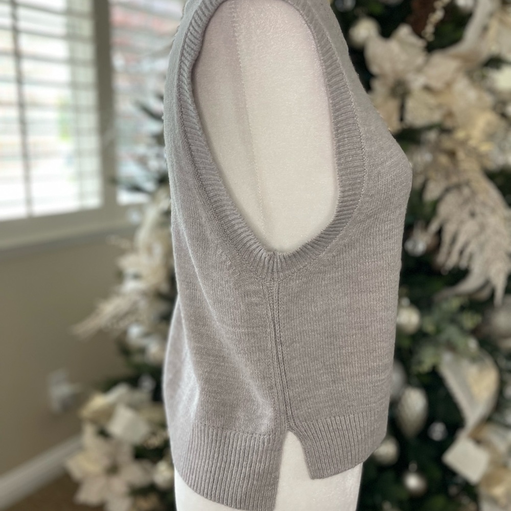 French Connection Gray Sleeveless Sweater - Picture 3 of 6